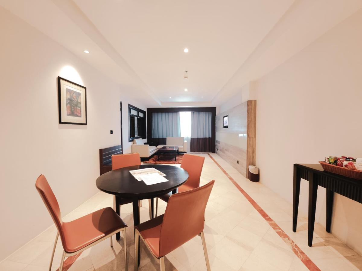 Ap Premier Batam Hotel Nagoya Exterior photo
