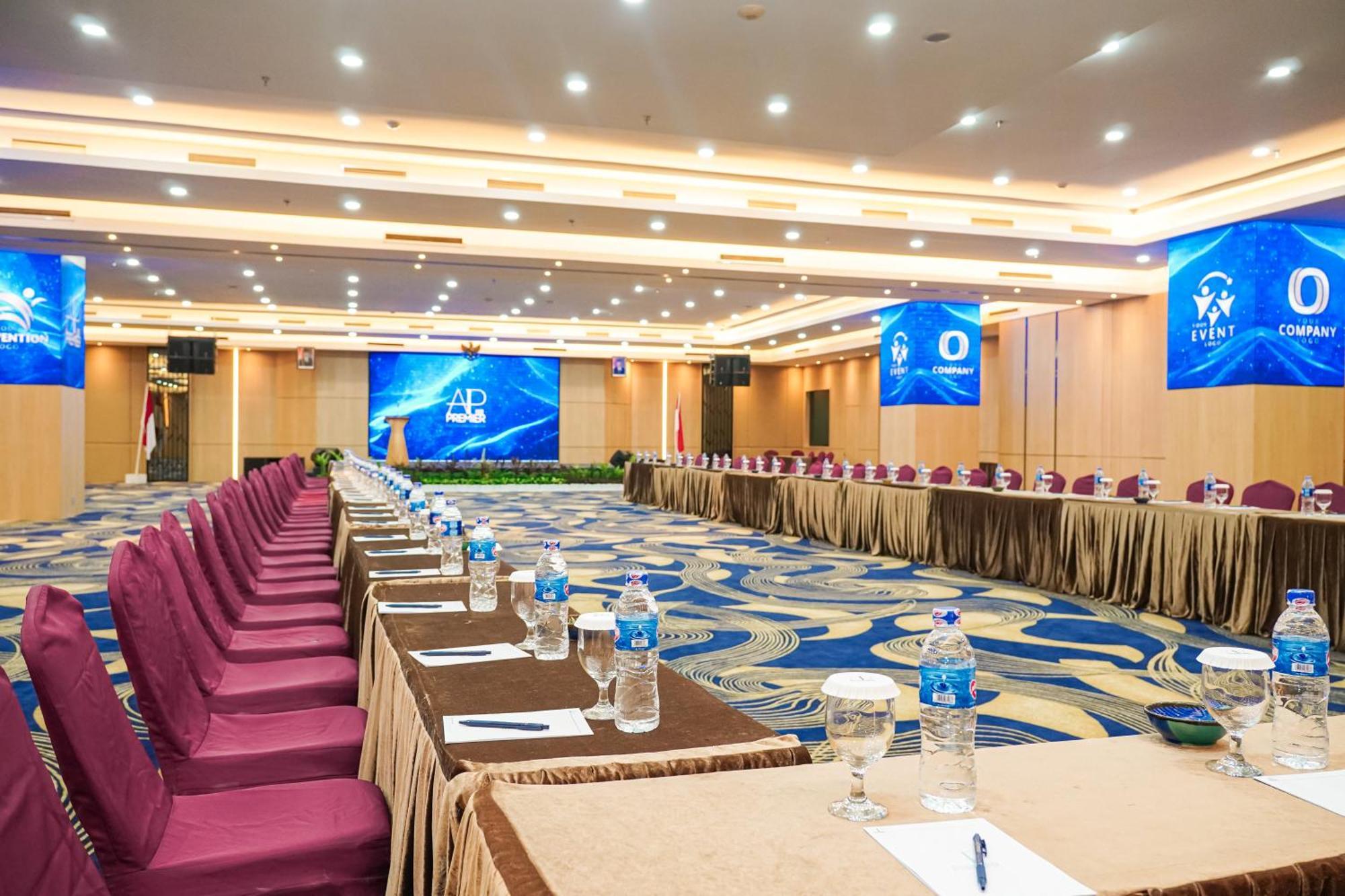 Ap Premier Batam Hotel Nagoya Exterior photo