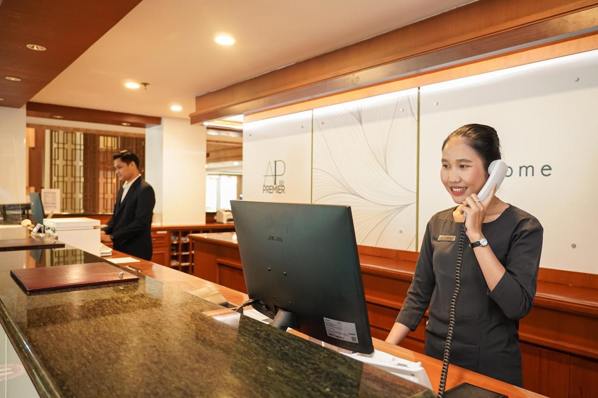 Ap Premier Batam Hotel Nagoya Exterior photo
